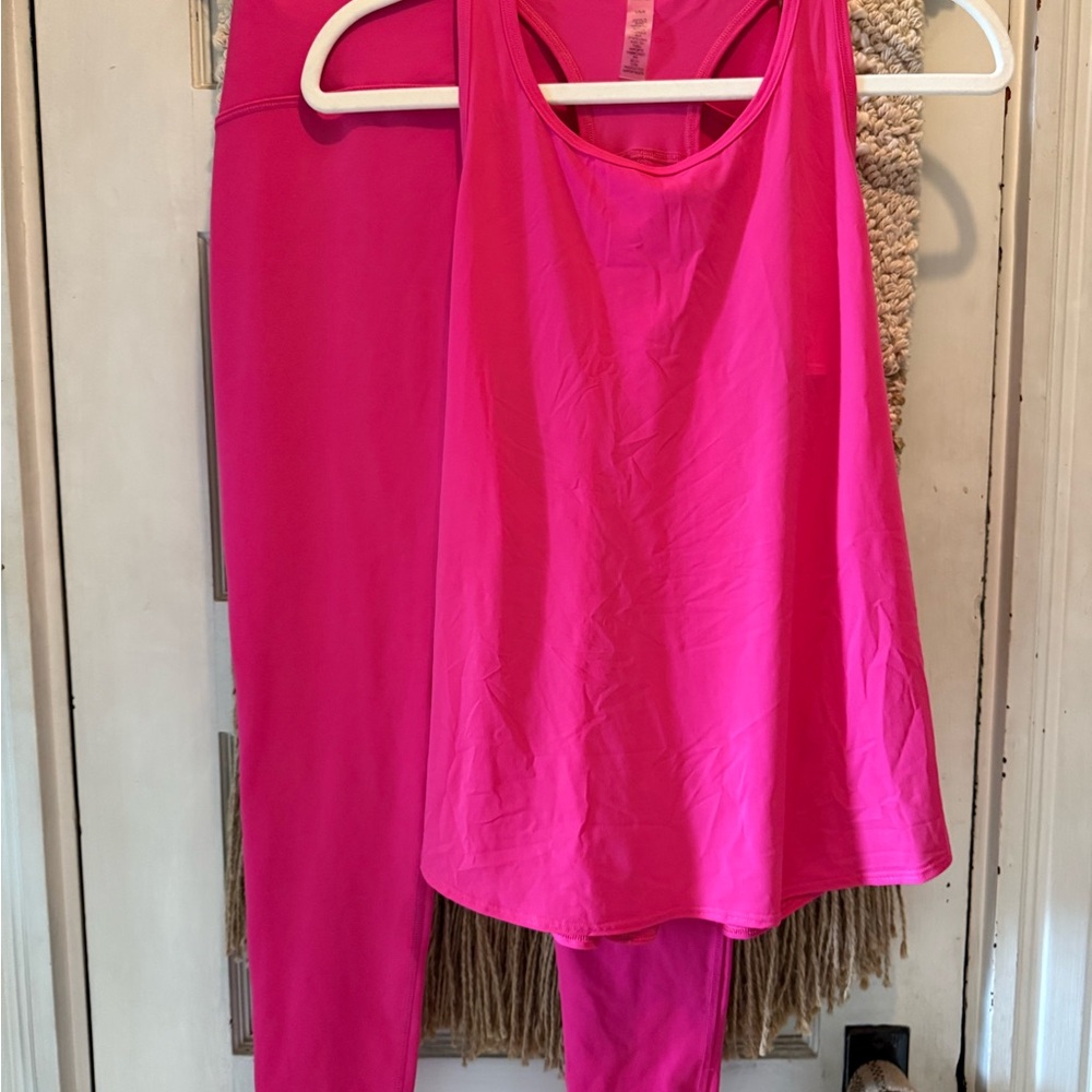 Beyond Yoga Hot Pink Tank Top and Legging Set - Large